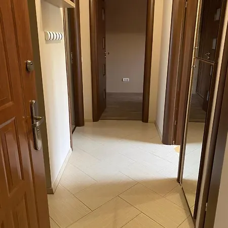 Platan Apartment *