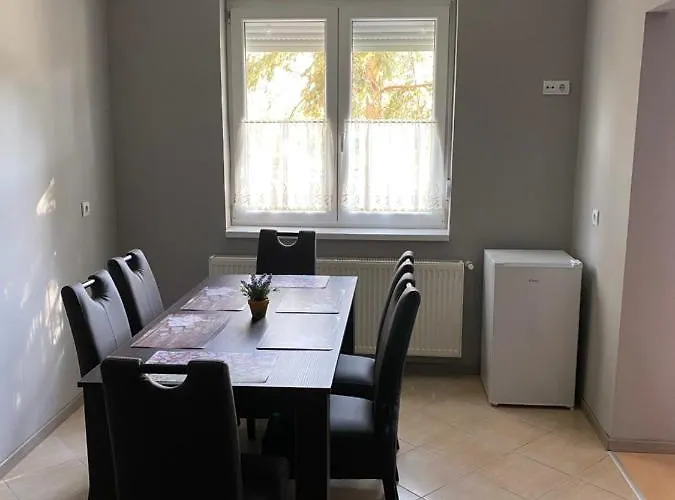 Apartment Platan